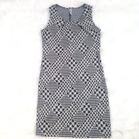 Expresso Houndstooth Check Dress Size Medium - Picture 1 of 5